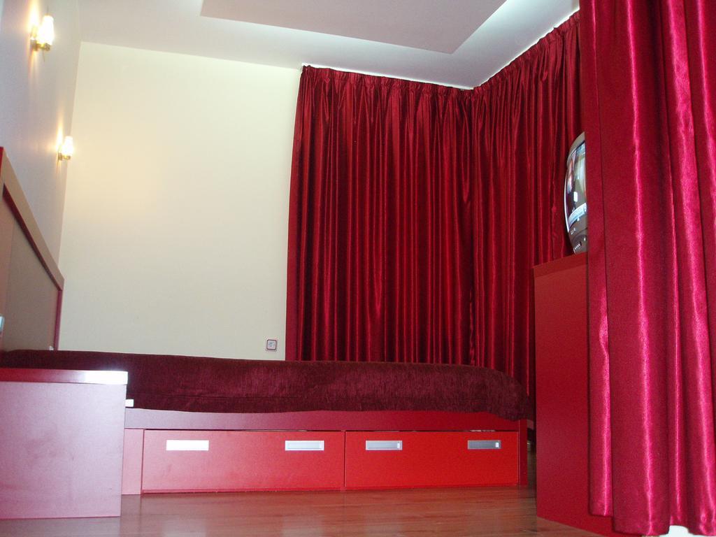 Mania Guest House Kalofer Zimmer foto