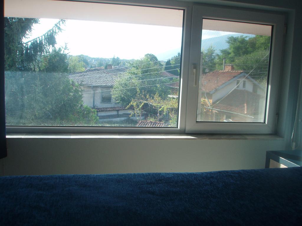 Mania Guest House Kalofer Zimmer foto